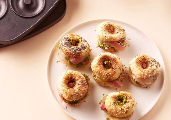 Bagels cream cheese, dorade et micro-pousses